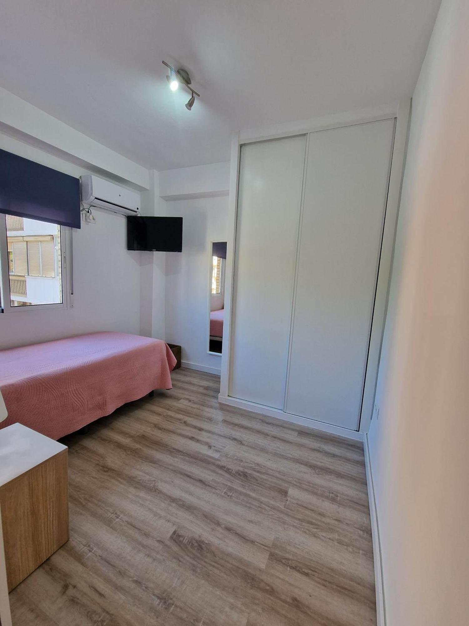 Virgen De Lujan Triana Apartment Севиля Екстериор снимка