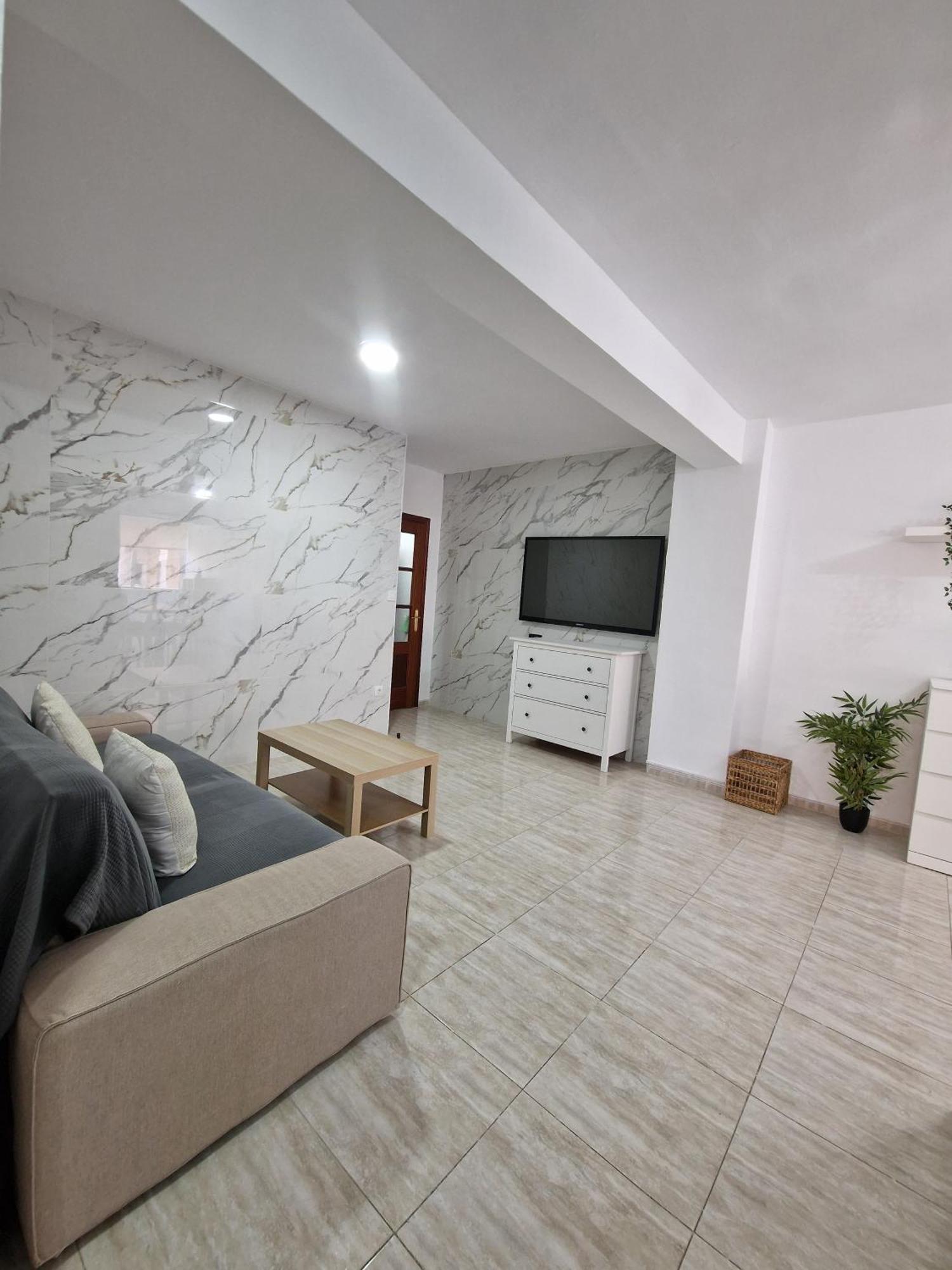 Virgen De Lujan Triana Apartment Севиля Екстериор снимка